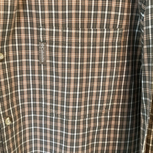 Columbia Button-Down Shirt - Picture 2 of 7